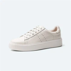 Witte Sneakers Luxe Stijl Schoenen